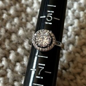 Women’s Ring Size 6 Costume Jewelry Halo